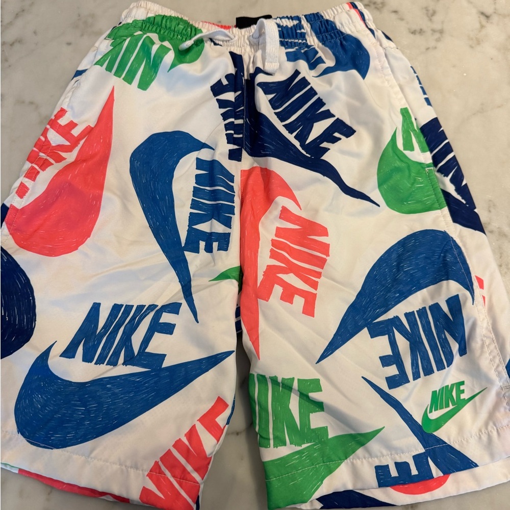 Nike Boys Logo Swim Shorts, size Large, EUC